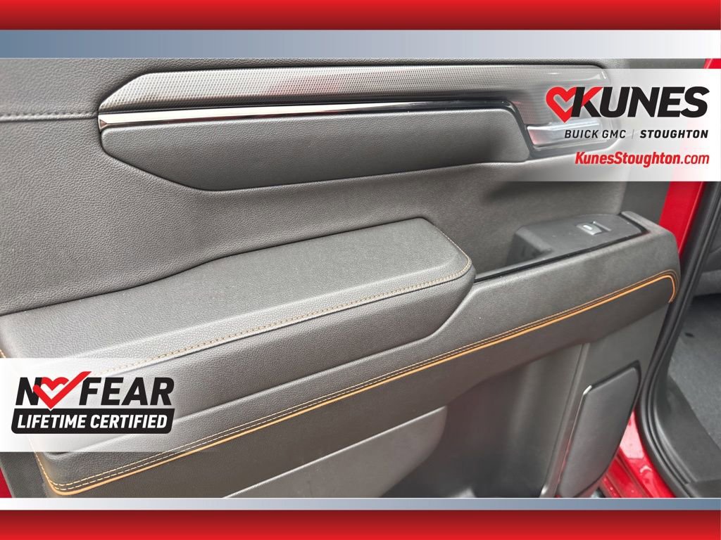 Used 2023 GMC Sierra 1500 AT4 w/ Technology Package image 32