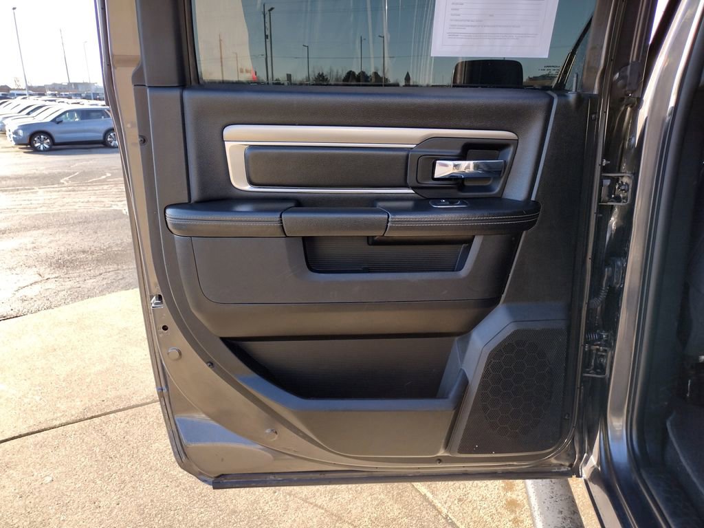 Used 2021 RAM 1500 Classic Warlock image 11