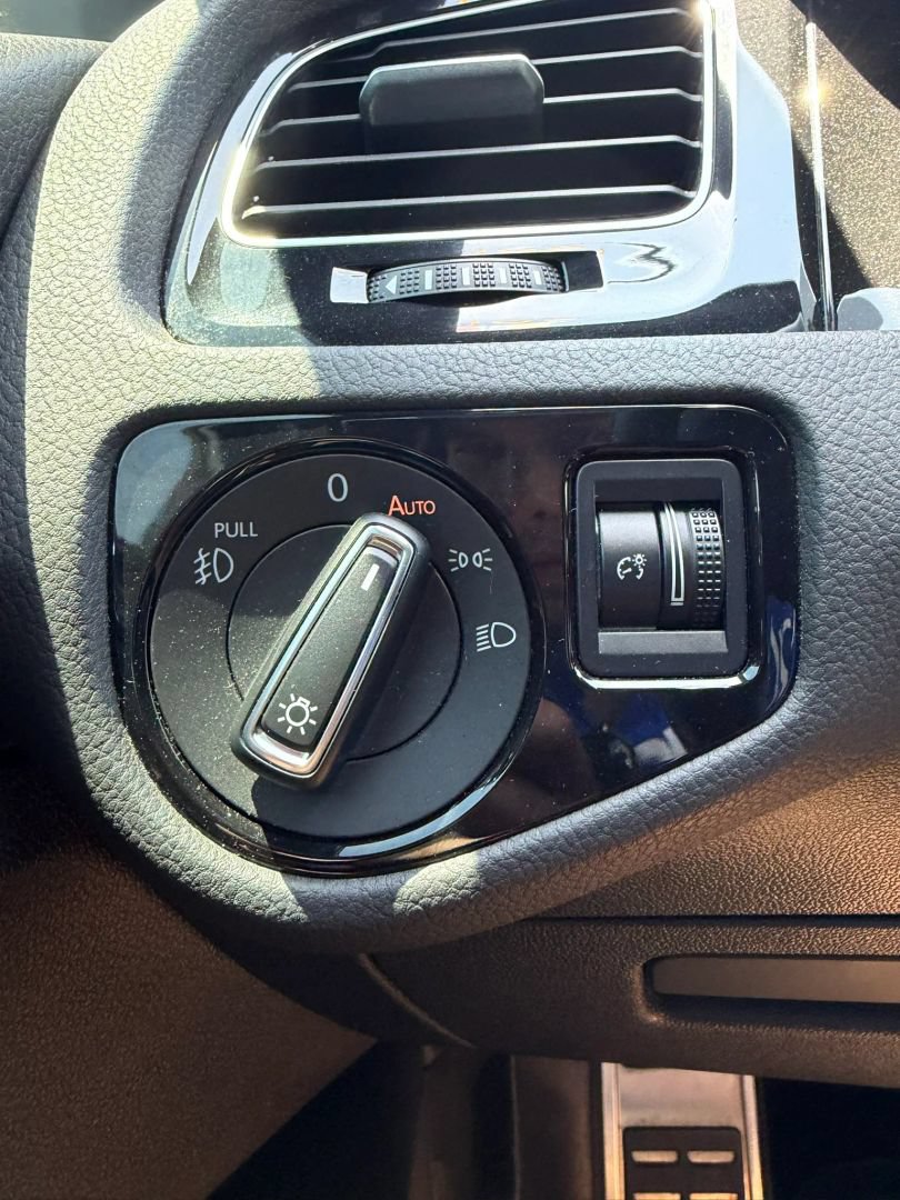 Used 2019 Volkswagen GTI Rabbit Edition FWD image 30