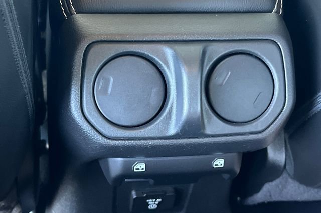 Used 2023 Jeep Wrangler Unlimited Sahara w/ Cold Weather Group AWD/4WD image 14