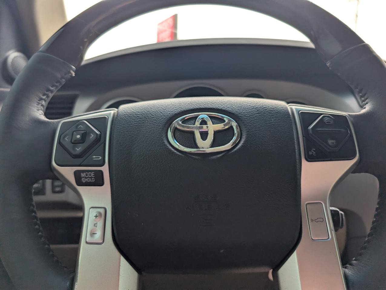 Used 2014 Toyota Sequoia Platinum RWD image 14