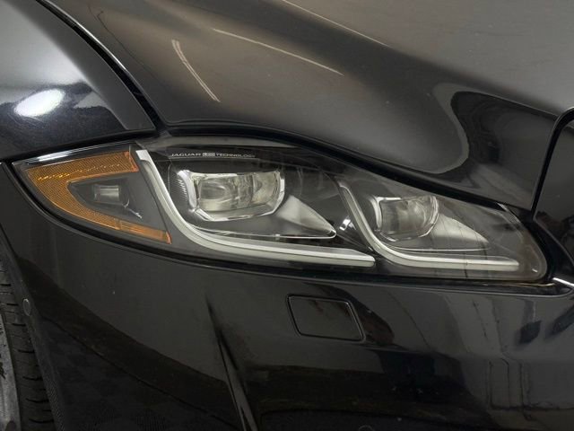 Used 2019 Jaguar XJ L Portfolio image 15