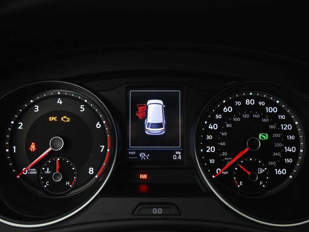 Used 2021 Volkswagen Atlas Cross Sport SE w/ Panoramic Sunroof Package image 14