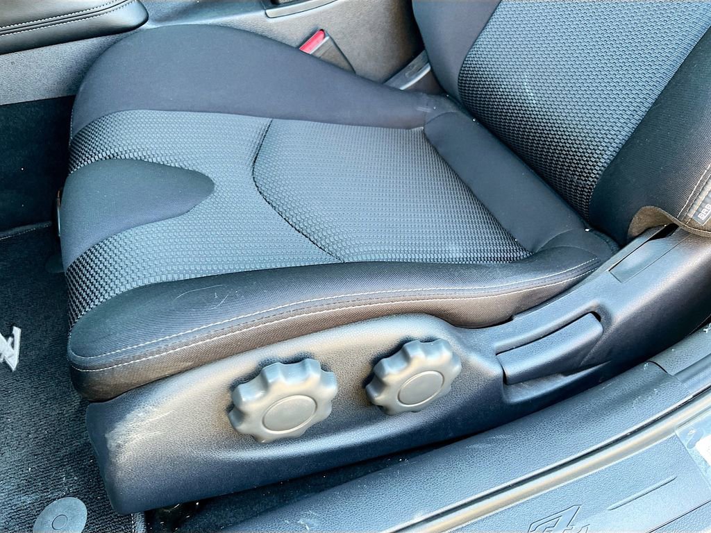 Used 2025 Nissan Z NISMO w/ Floor Mat Package RWD image 20