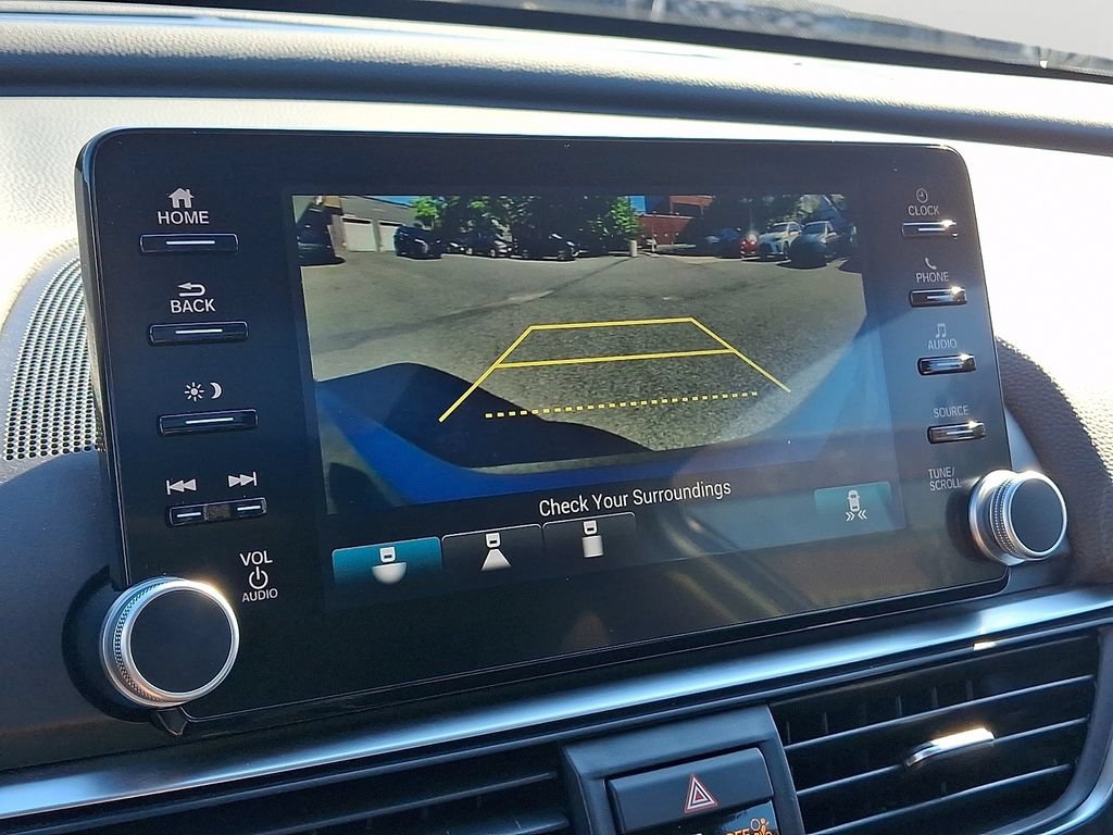 Used 2018 Honda Accord EX image 19