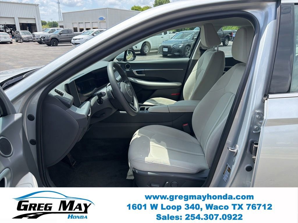 Used 2025 Hyundai Sonata SEL FWD image 8
