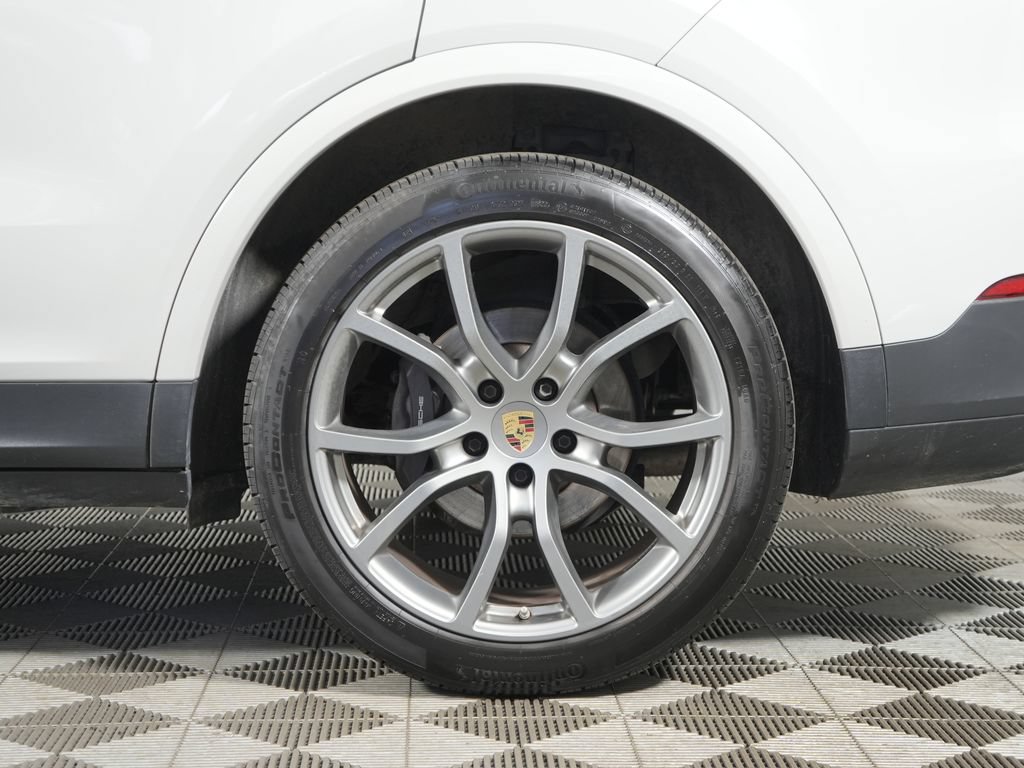 Certified 2023 Porsche Cayenne Platinum Edition AWD/4WD image 14