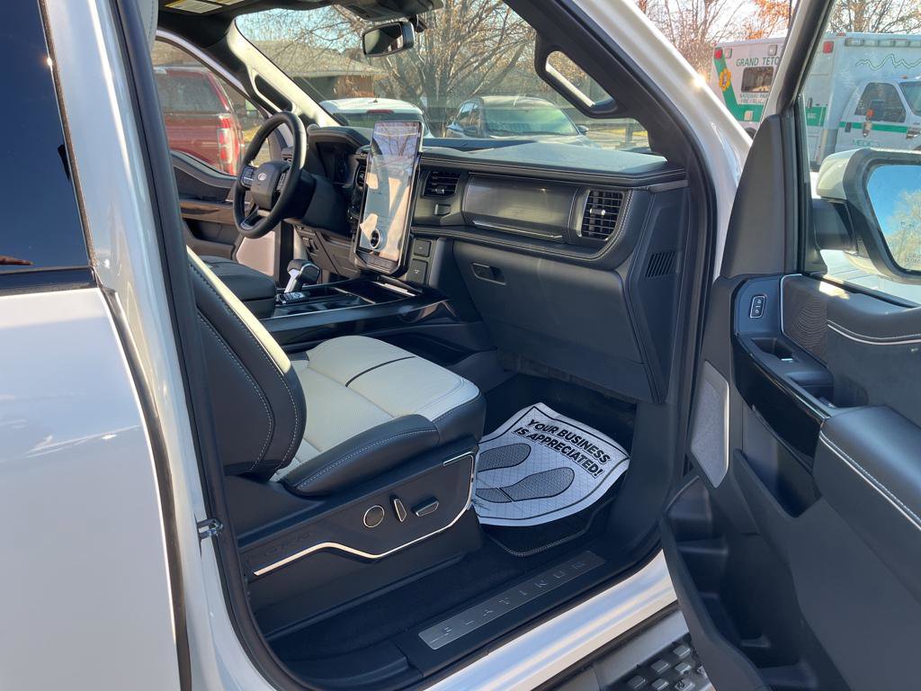 New 2023 Ford F150 Lightning Platinum image 26