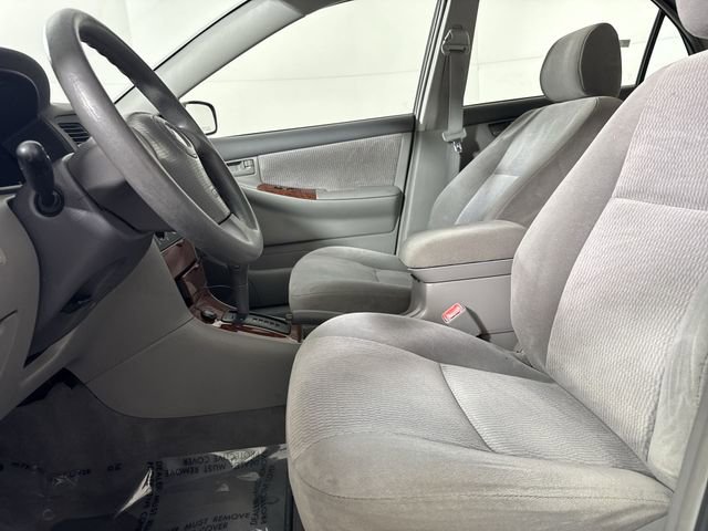 Used 2005 Toyota Corolla CE image 4