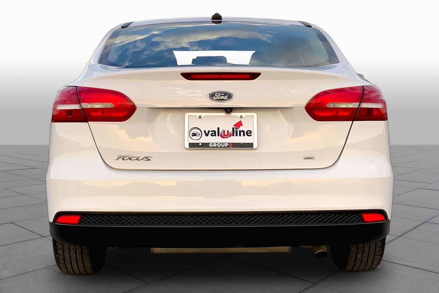 Used 2017 Ford Focus SE FWD image 5