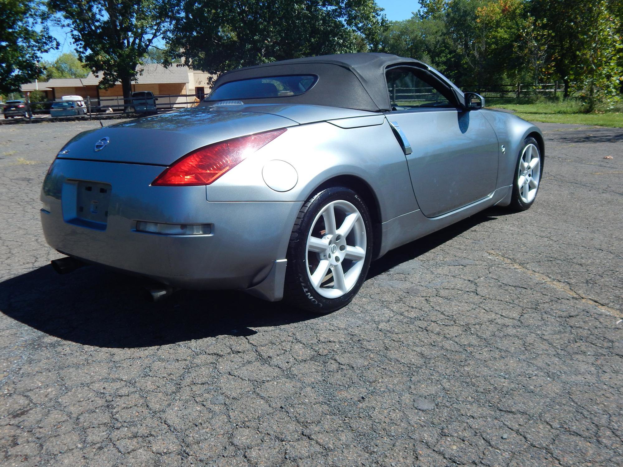 Used 2004 Nissan 350Z Touring image 6
