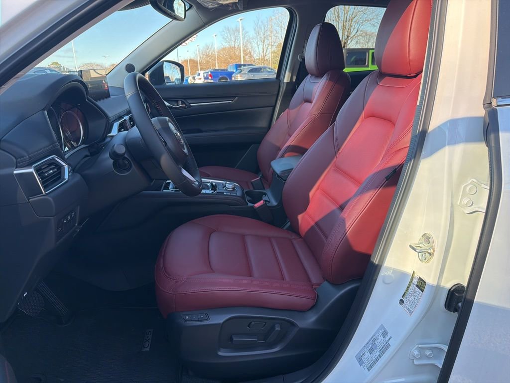 New 2025 MAZDA CX-5 Carbon Edition image 14