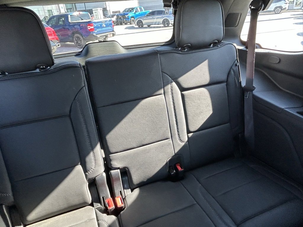 Used 2023 GMC Yukon Denali image 9