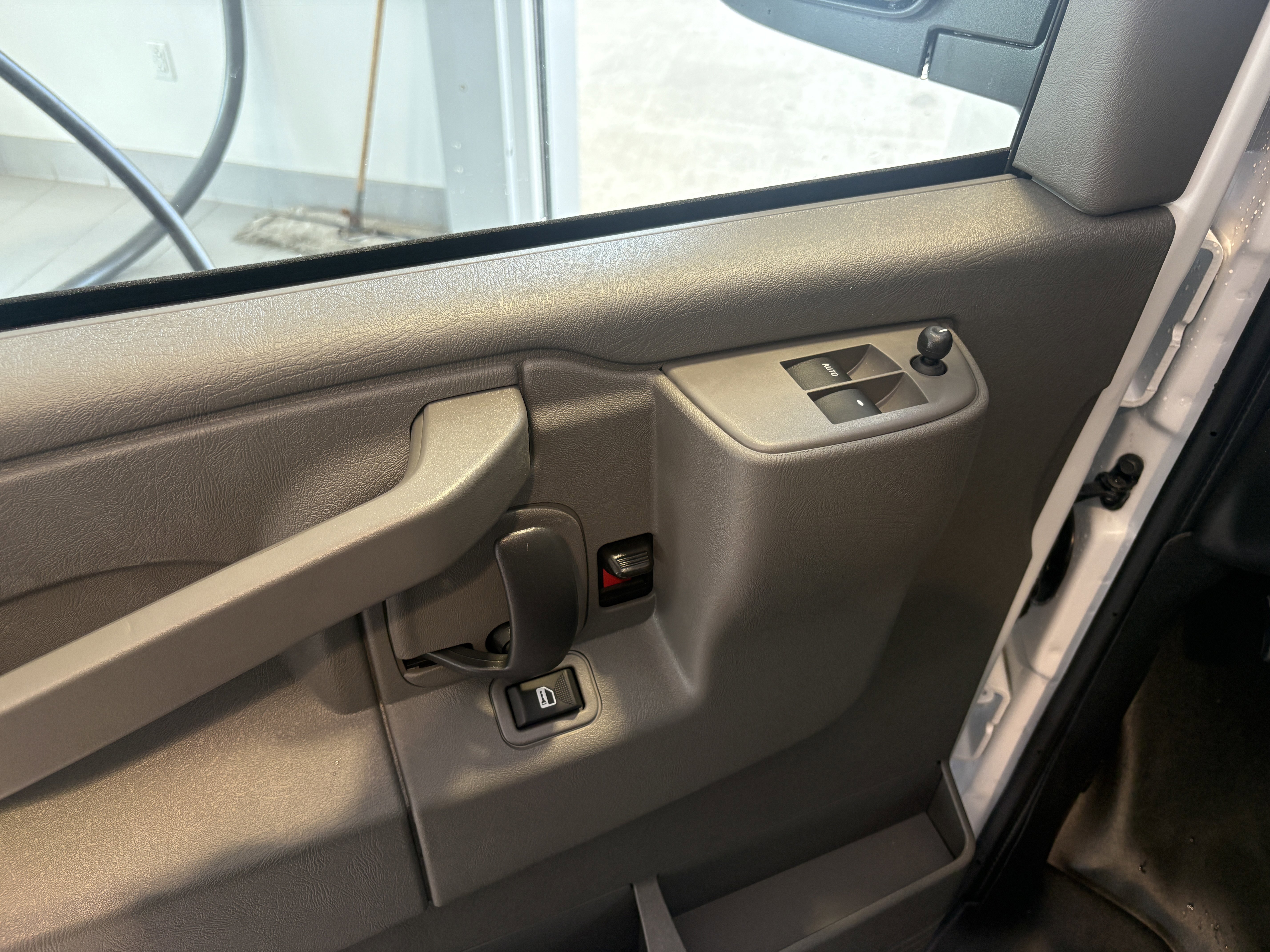 New 2025 Chevrolet Express 3500 Extended w/ Driver Convenience Package image 11