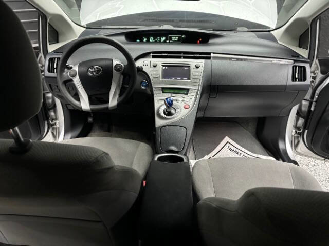 Used 2014 Toyota Prius Prime Plug-In image 13