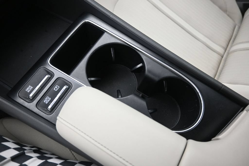 Used 2025 Hyundai Sonata SEL FWD image 20