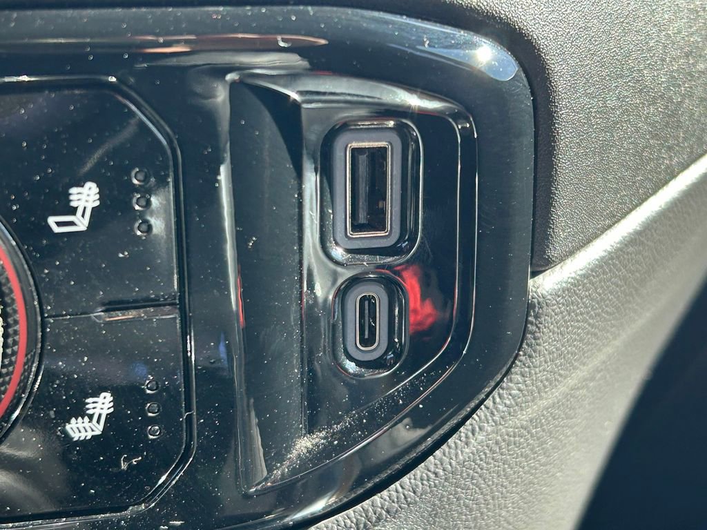 Used 2024 Chevrolet Silverado 1500 LT Trail Boss AWD/4WD image 32