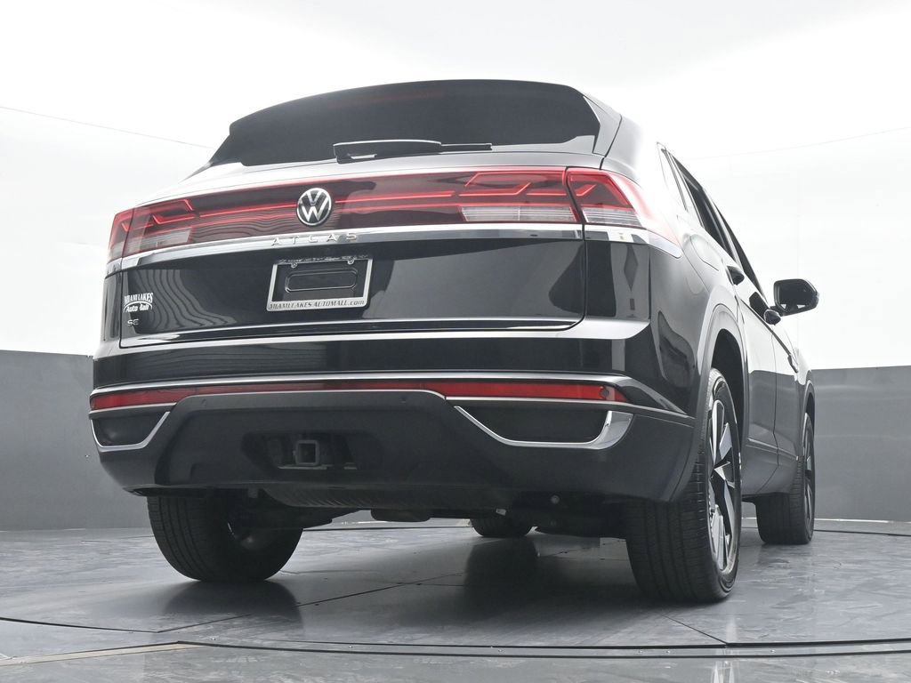 Used 2024 Volkswagen Atlas Cross Sport SE image 58