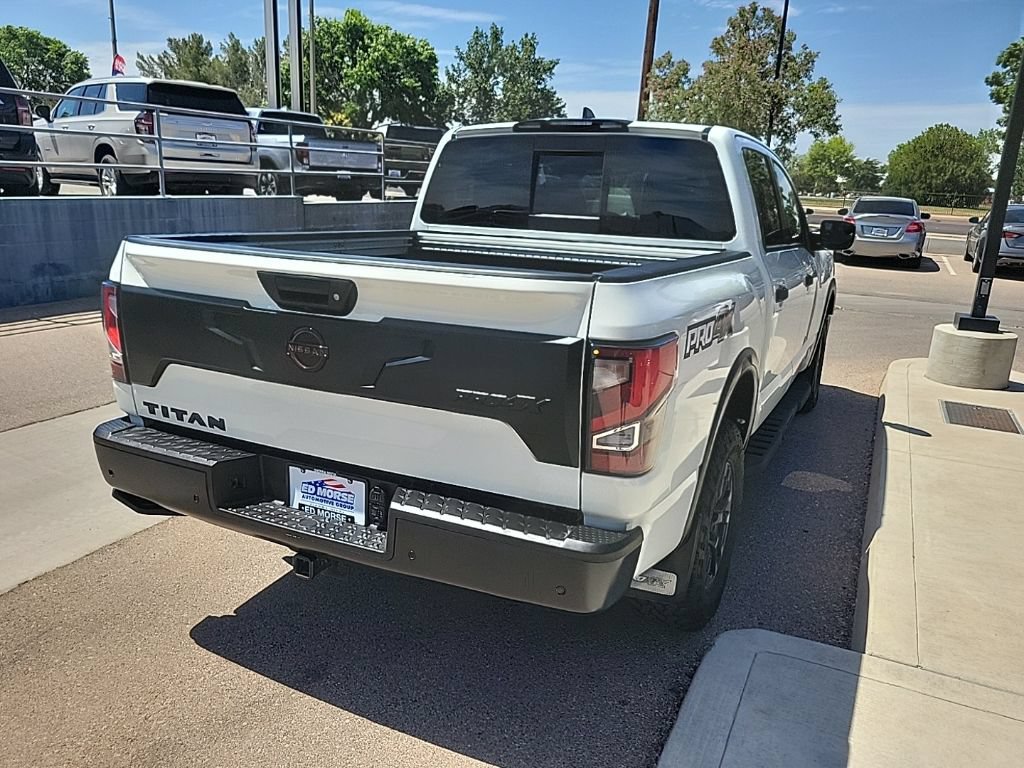 Used 2024 Nissan Titan PRO-4X w/ Pro-4x Convenience Package AWD/4WD image 8