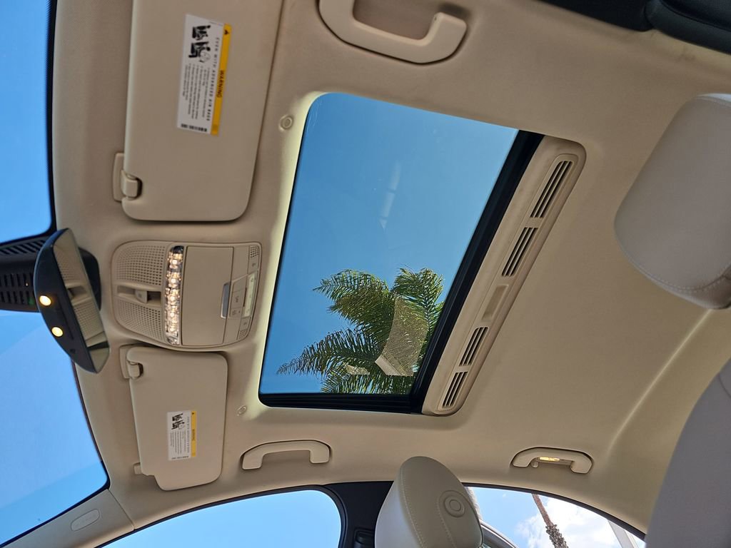 Used 2021 Mercedes-Benz C 300 Sedan image 30