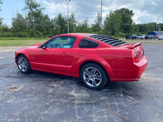 Used 2008 Ford Mustang GT Premium RWD image 4