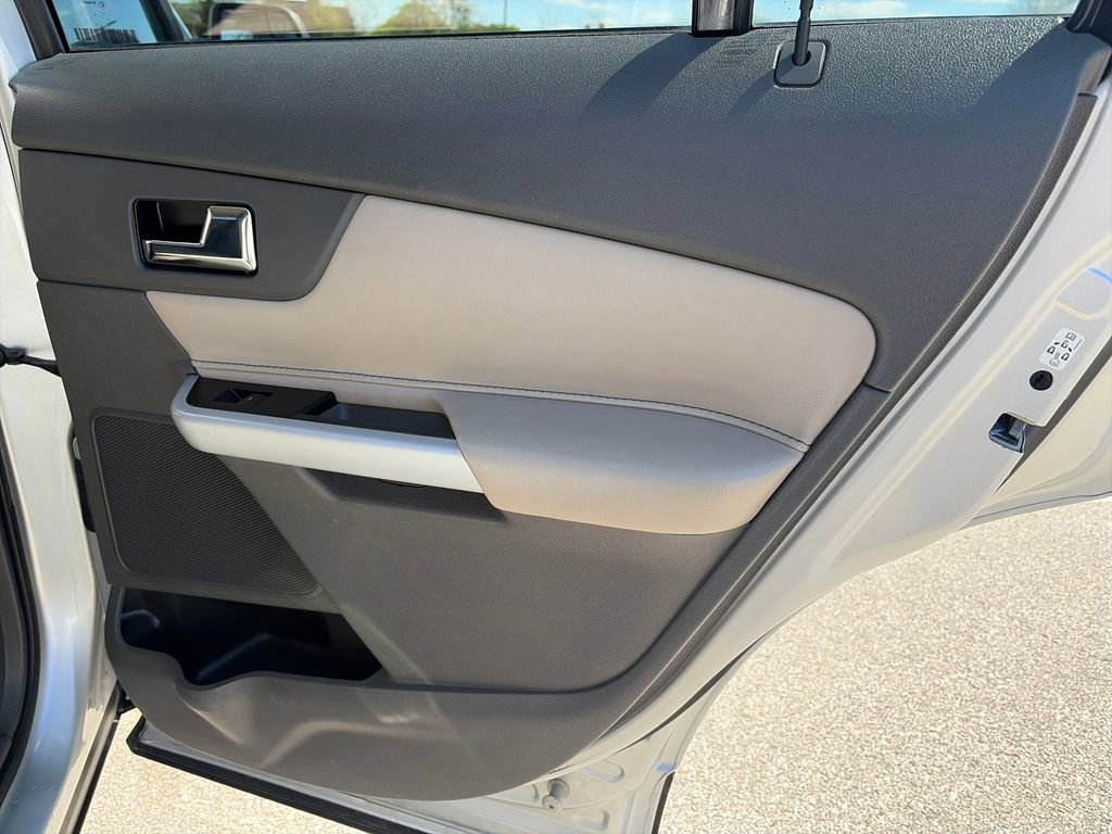 Used 2014 Ford Edge SE w/ Equipment Group 101A image 27