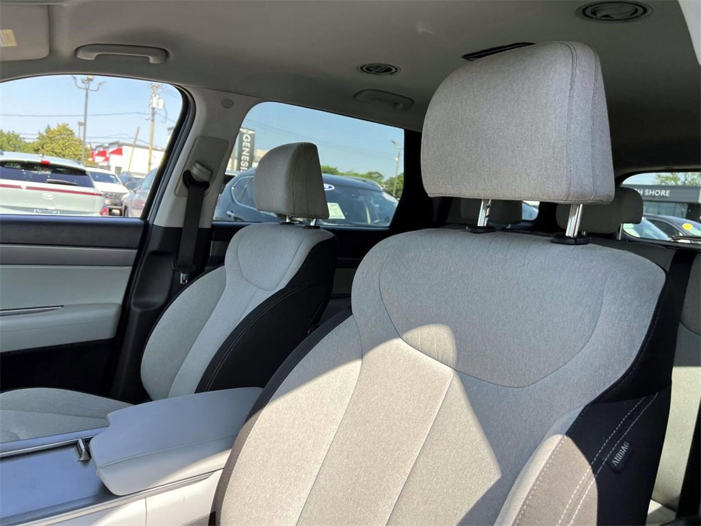 Certified 2022 Hyundai Palisade SE image 7