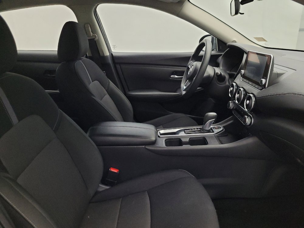 Used 2025 Nissan Sentra SV FWD image 21