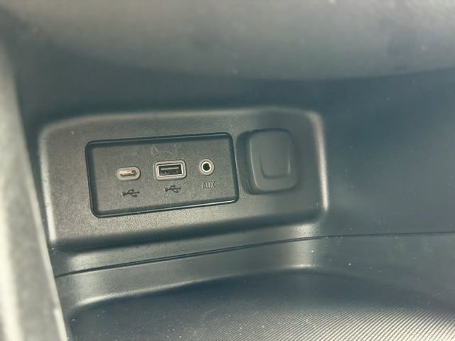 Certified 2024 Chevrolet Equinox LT w/ LPO, Floor Liner Package image 15