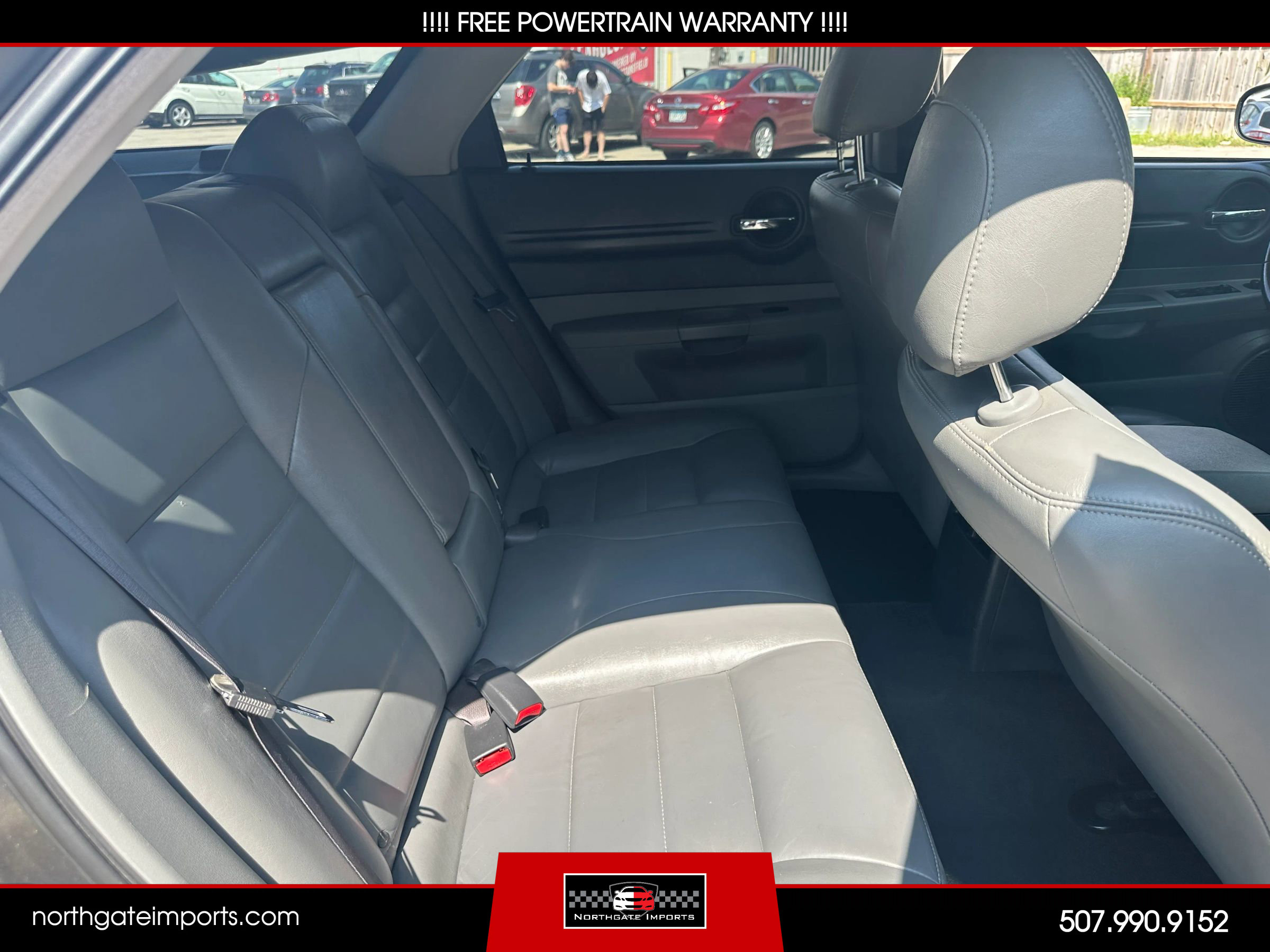 Used 2005 Dodge Magnum SE image 18