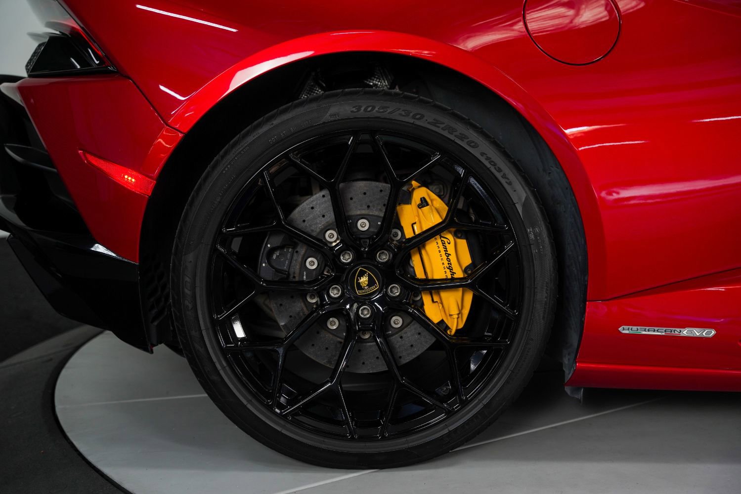 Used 2021 Lamborghini Huracan EVO AWD/4WD image 24