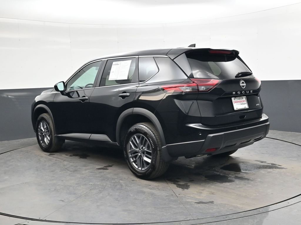 Used 2024 Nissan Rogue S image 6