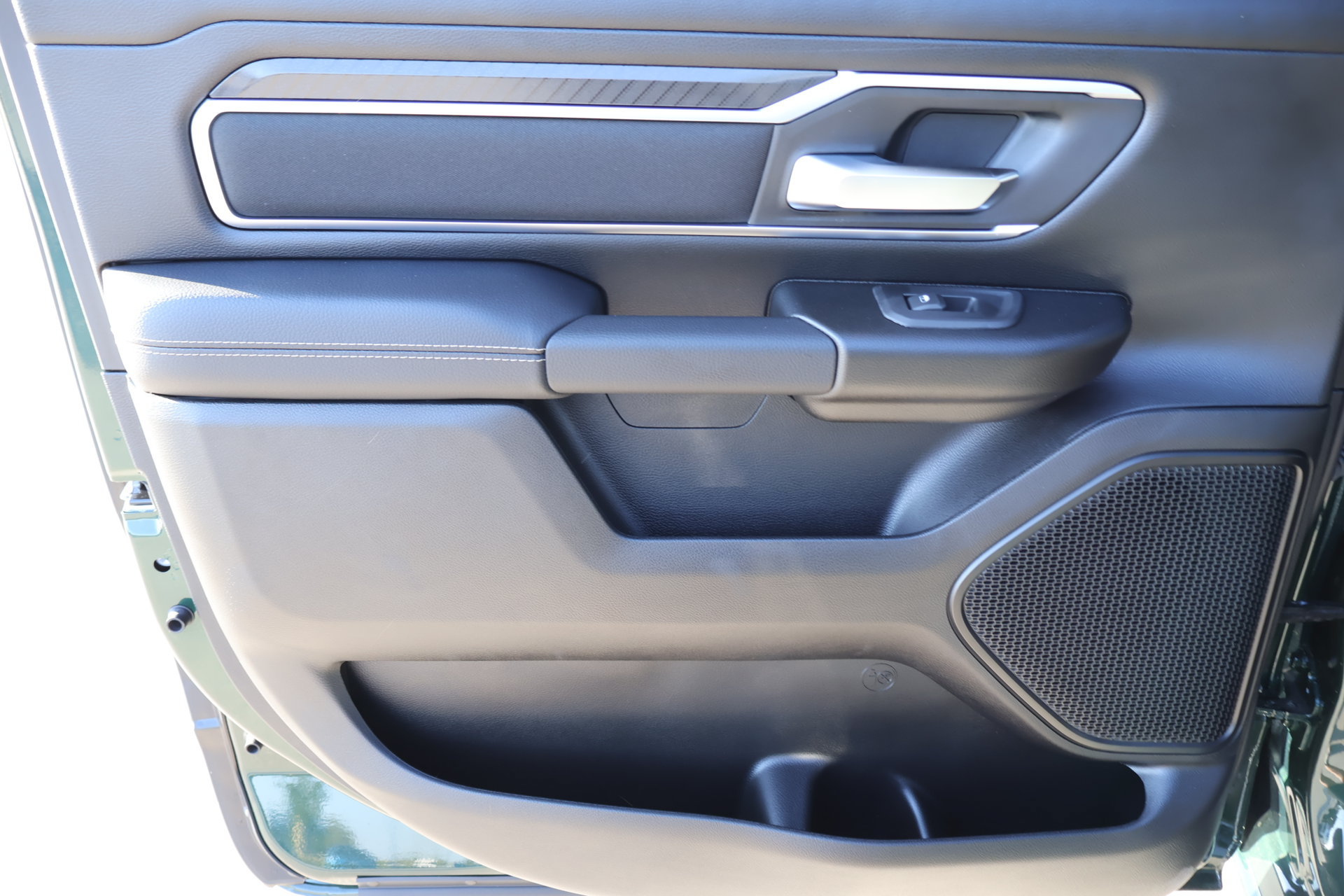 New 2026 RAM 1500 Big Horn AWD/4WD image 17