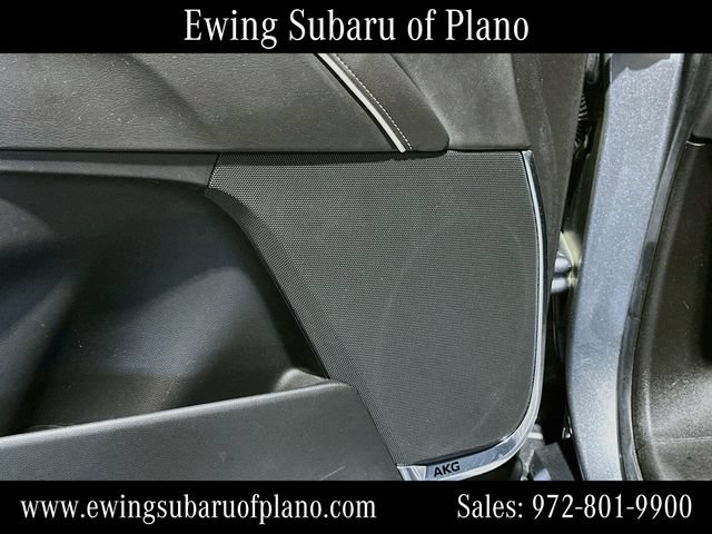Used 2022 Cadillac Escalade Luxury w/ LPO, Illumination Package RWD image 19