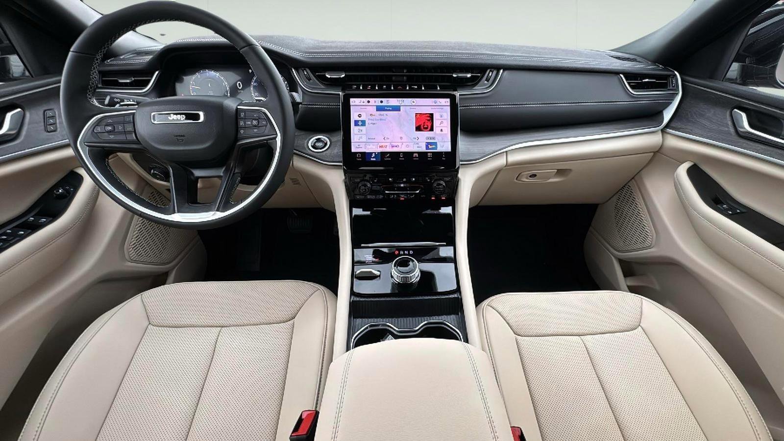 New 2025 Jeep Grand Cherokee Limited w/ Luxury Tech Group II image 2