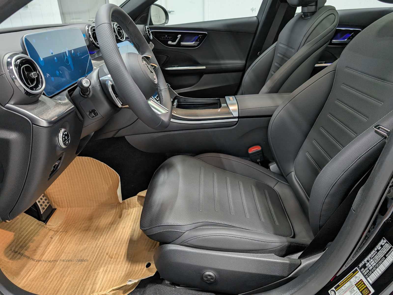 New 2025 Mercedes-Benz C 300 4MATIC Sedan image 4