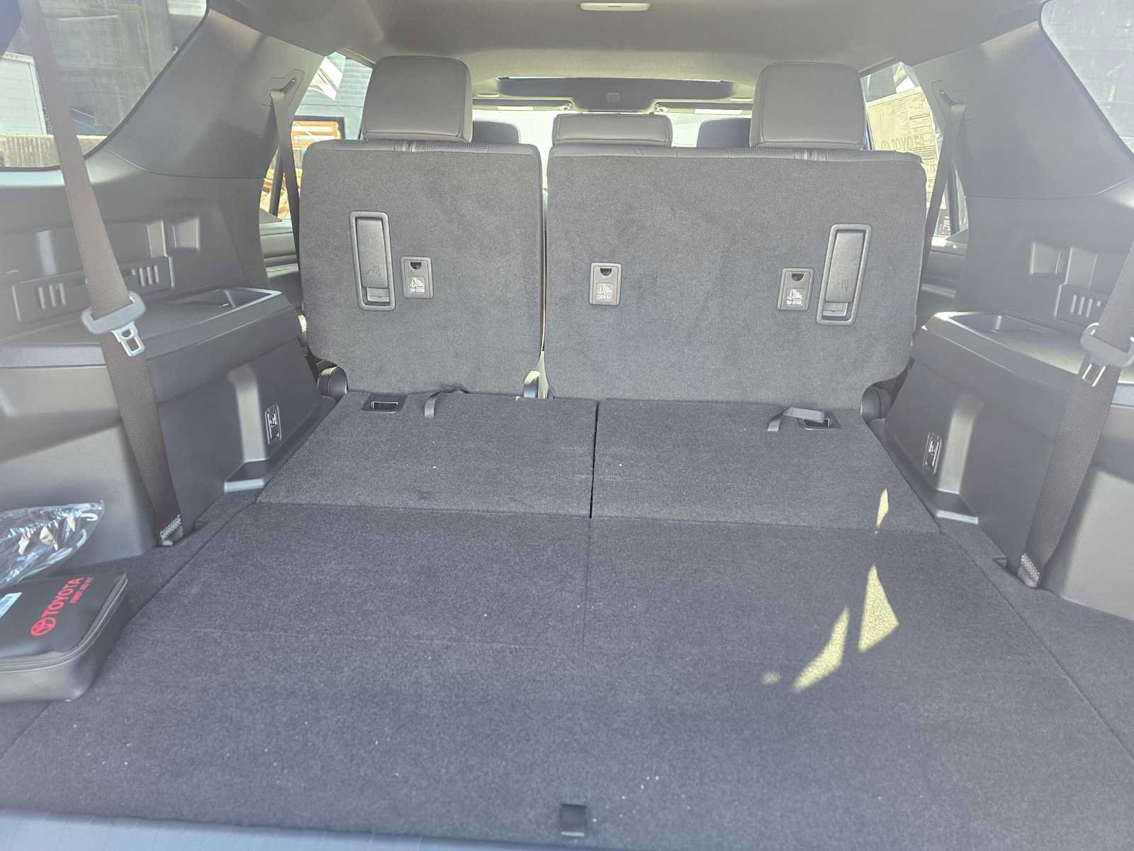 New 2026 Toyota 4Runner Limited AWD/4WD image 15