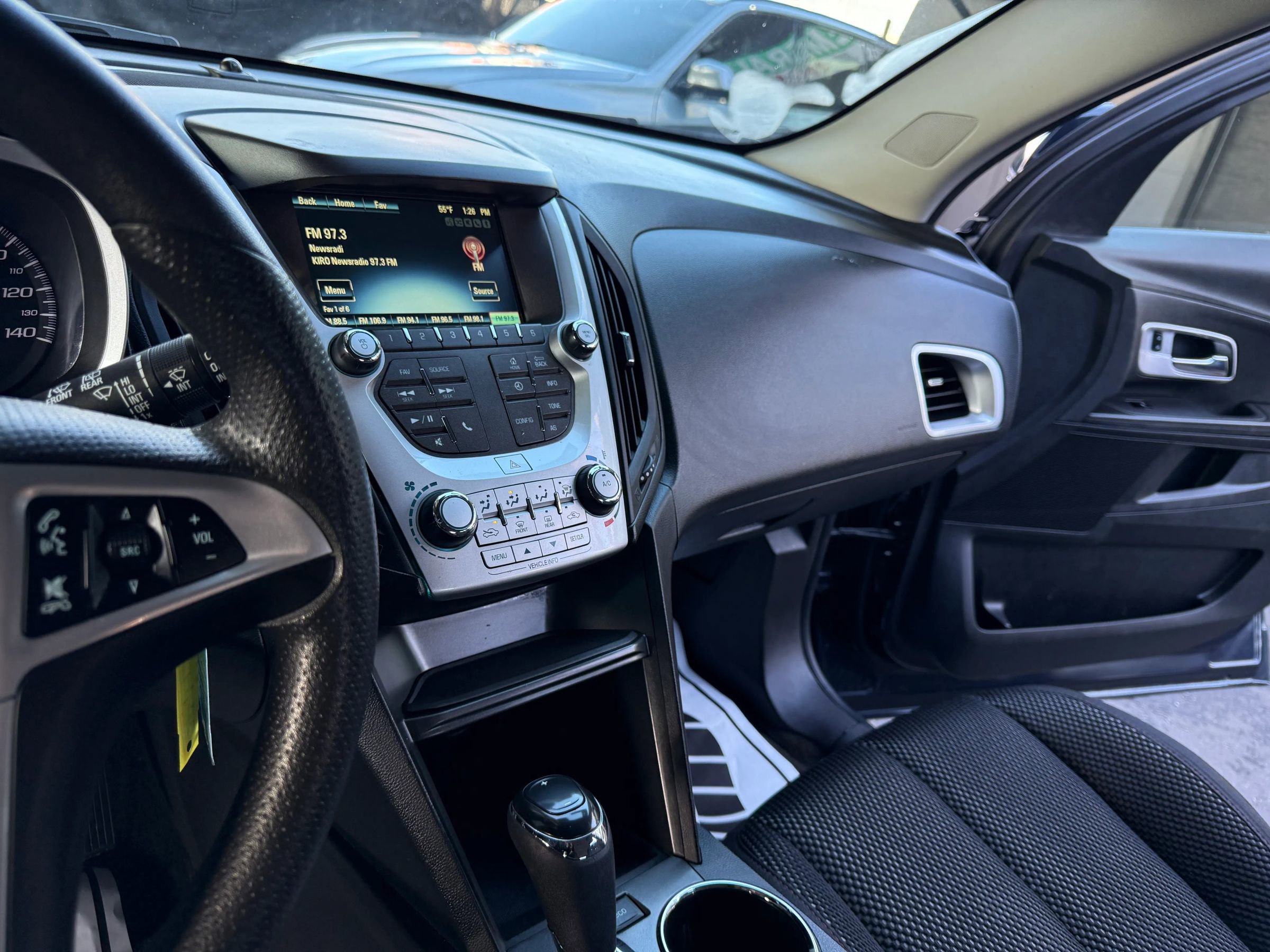Used 2016 Chevrolet Equinox LT AWD/4WD image 11