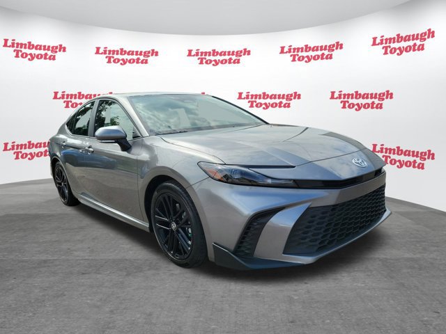 Used 2025 Toyota Camry SE image 20