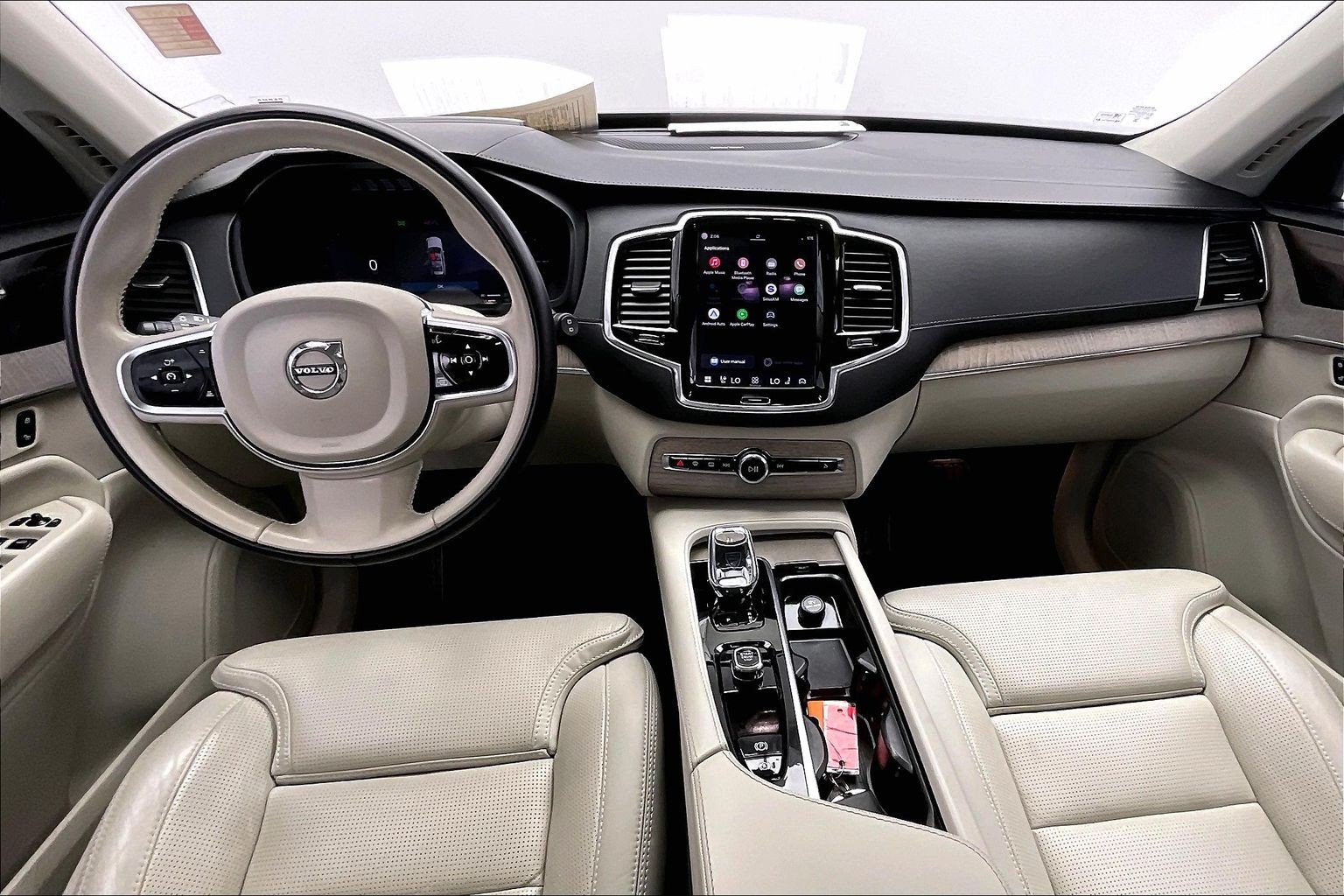 Used 2024 Volvo XC90 T8 Ultimate w/ Protection Package Premier AWD/4WD image 15