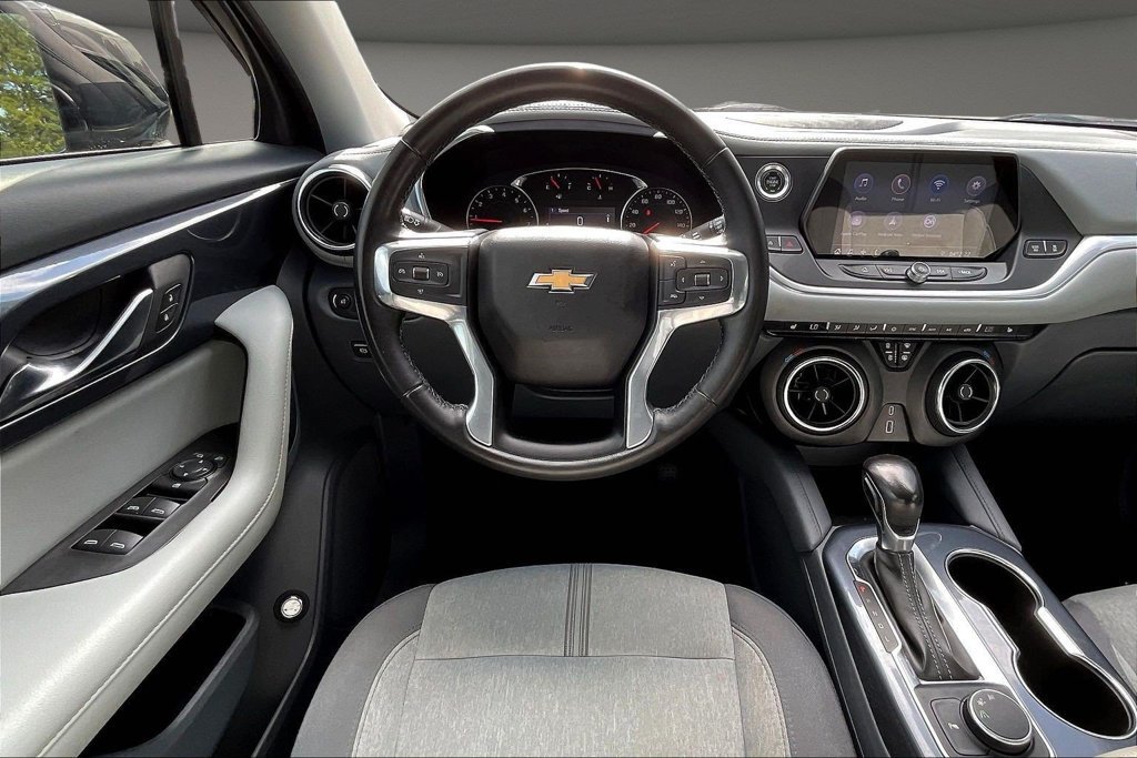Used 2020 Chevrolet Blazer LT FWD image 11