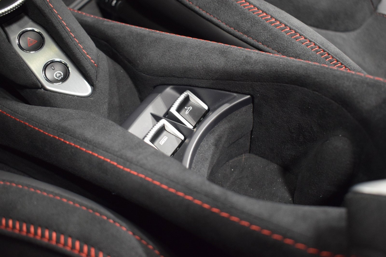 New 2025 McLaren 750S Spider image 31