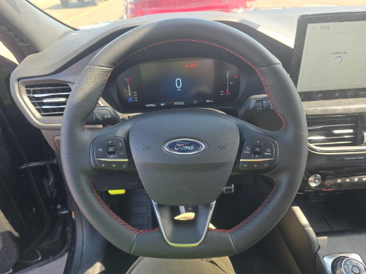 Used 2024 Ford Escape ST-Line w/ Tech Pack #1 AWD/4WD image 12
