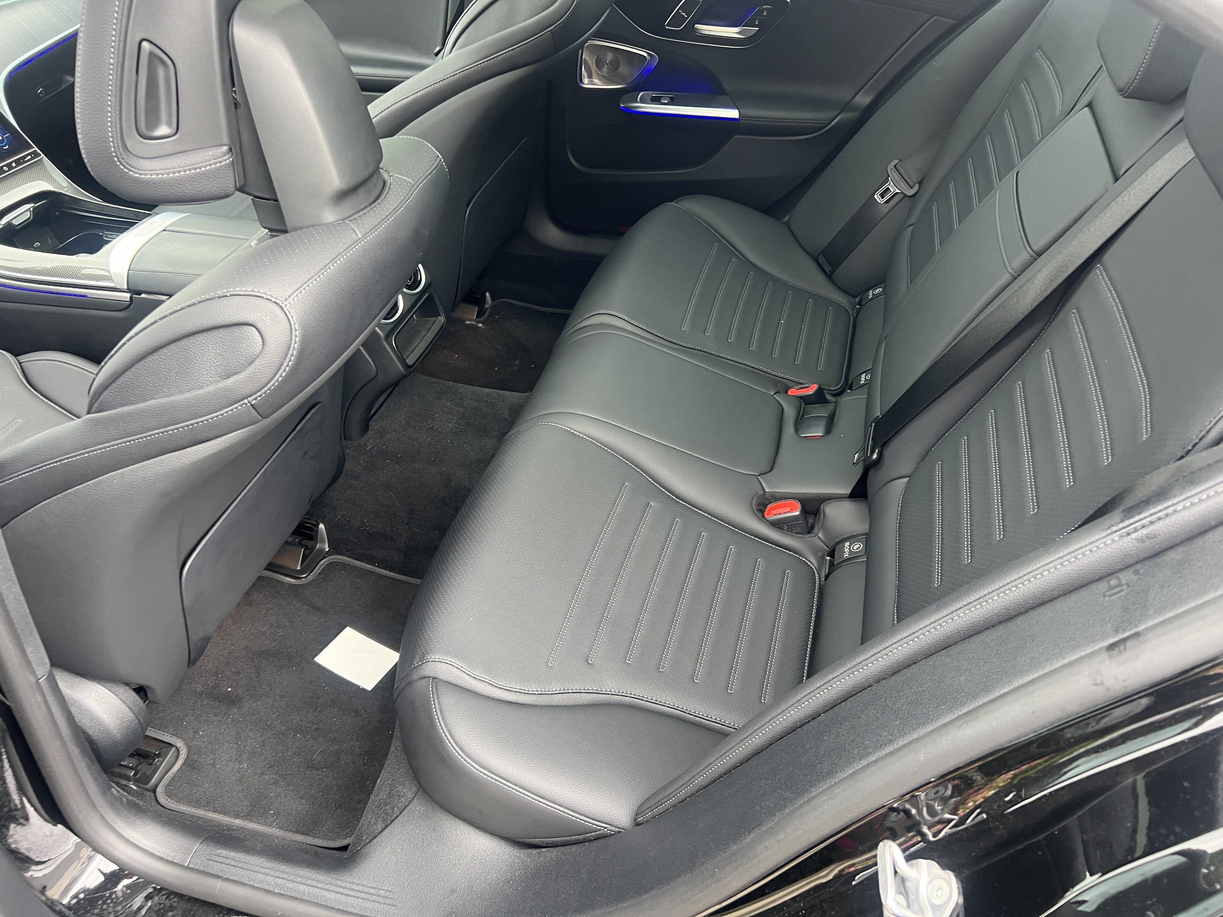 Used 2023 Mercedes-Benz C 300 Sedan image 33