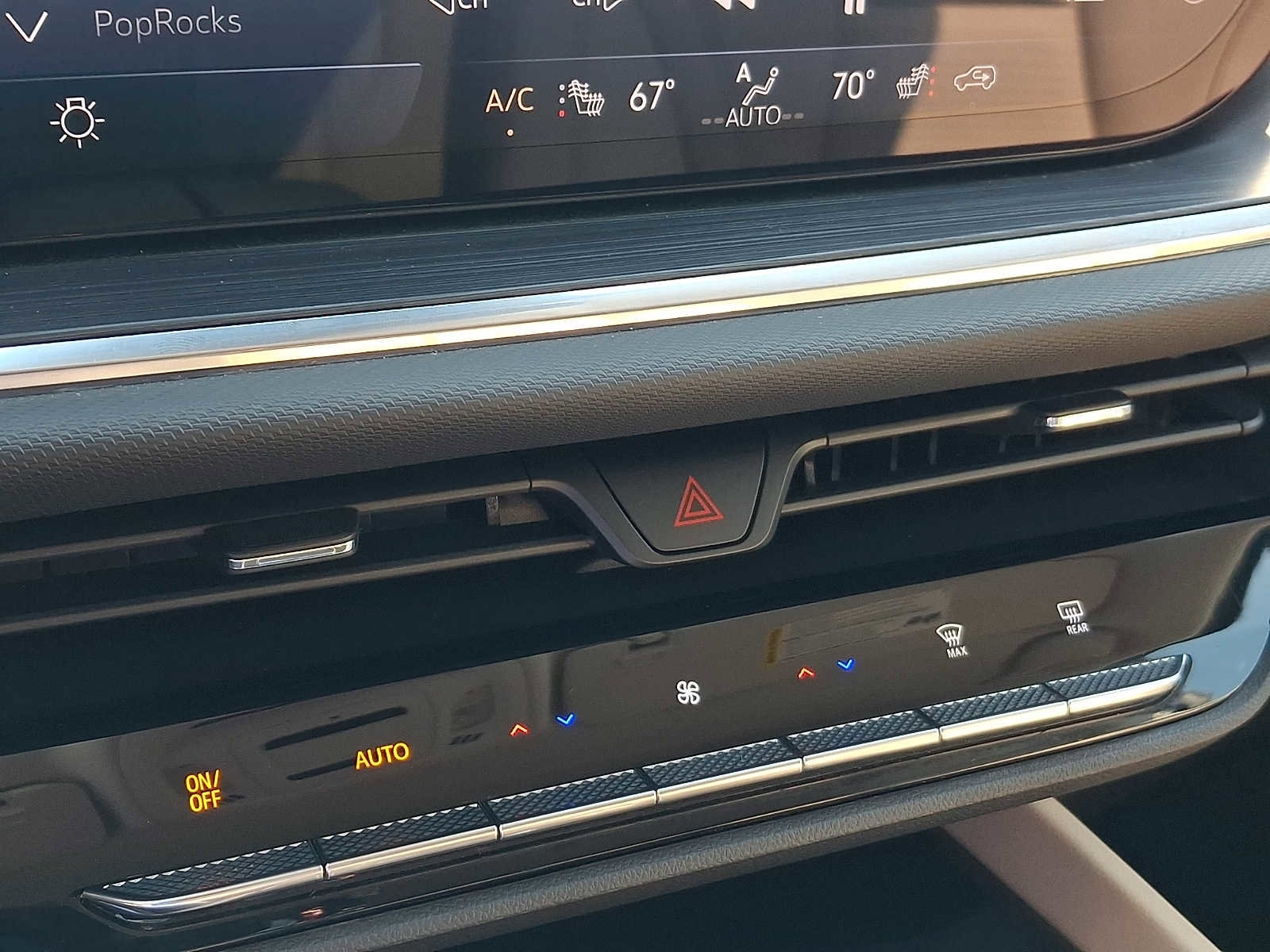 Certified 2025 Buick Envision Preferred image 17