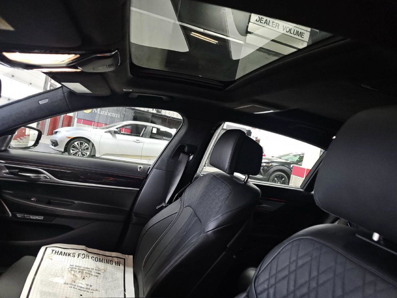 Used 2017 BMW 750i RWD image 9