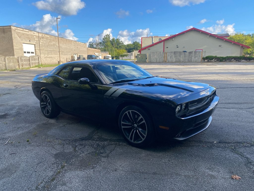 Used 2012 Dodge Challenger R/T RWD image 7