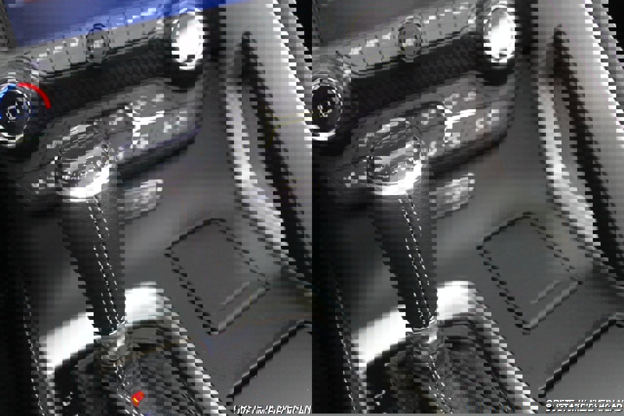 Used 2016 Chevrolet Corvette Stingray Convertible w/ 2LT Preferred Equipment Group RWD image 40