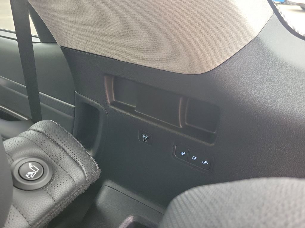 Used 2024 Hyundai Palisade Limited image 36