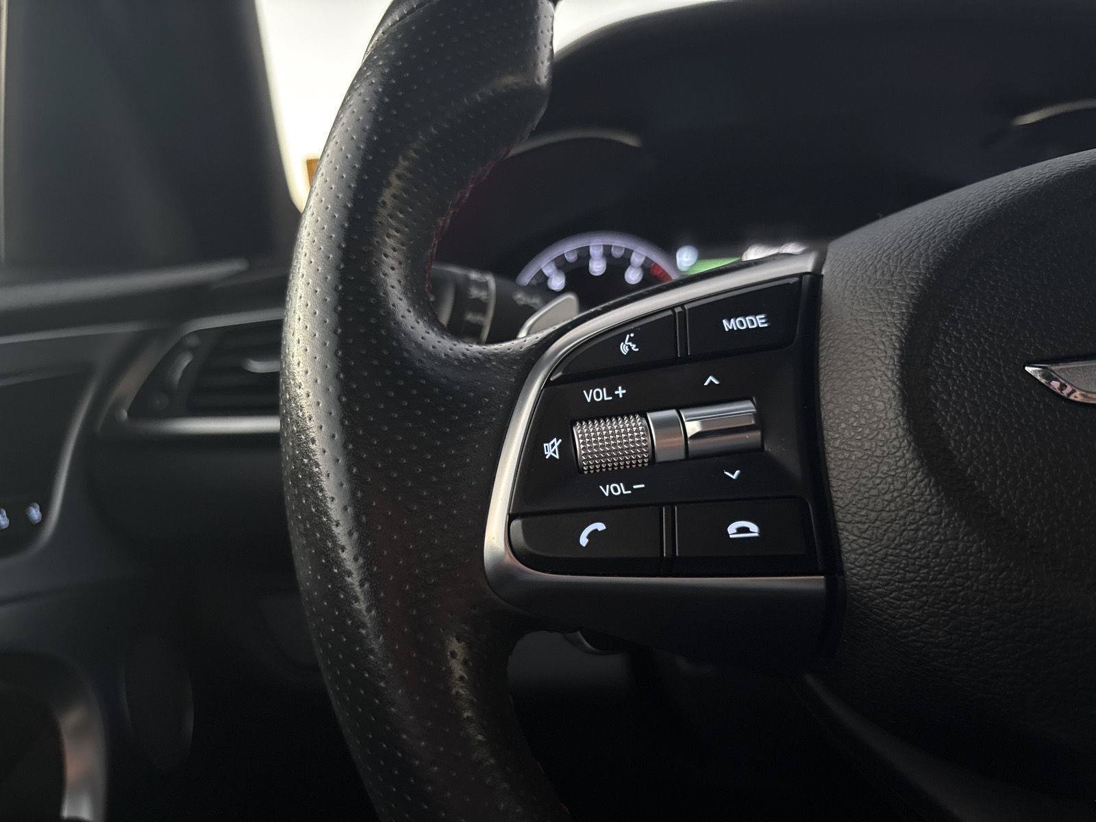 Used 2019 Genesis G70 3.3T image 43